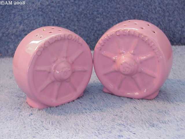 Wagonwheel Shakers glazed terra cotta rose